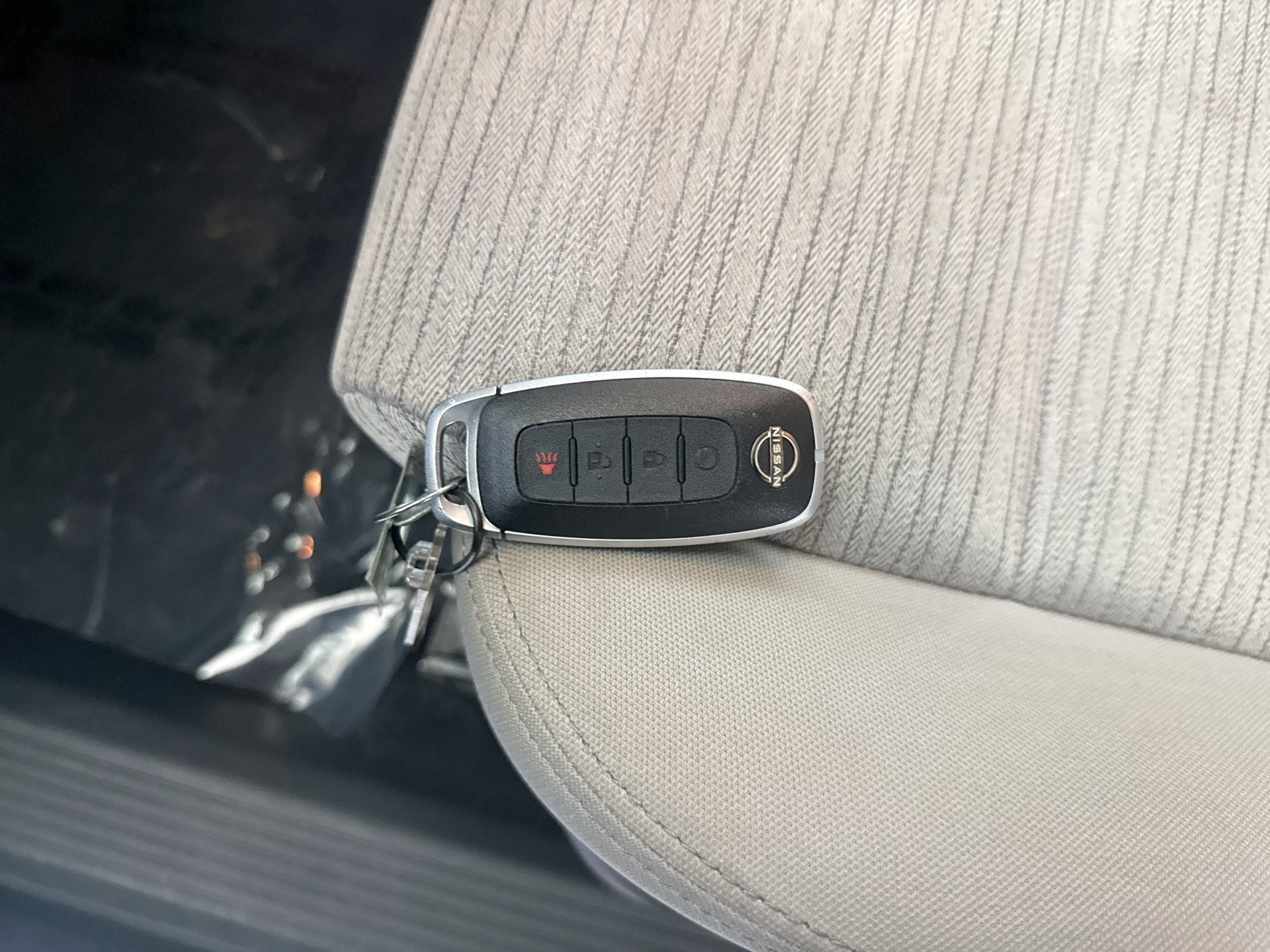 Used 2023 Nissan Rogue SV AWD/4WD image 22