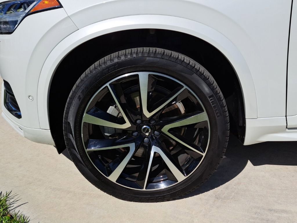 Used 2023 Volvo XC90 B6 Plus w/ Protection Package Premier image 3