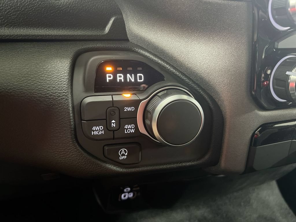 New 2026 RAM 1500 Express AWD/4WD image 17