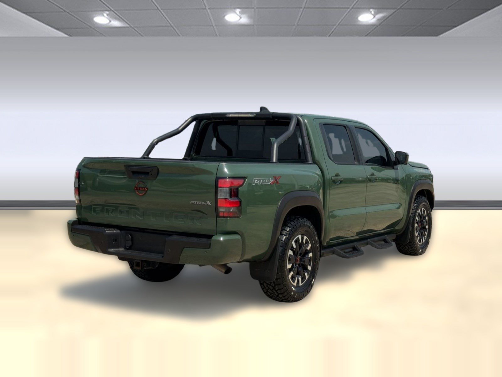 Used 2022 Nissan Frontier Pro-X RWD image 9