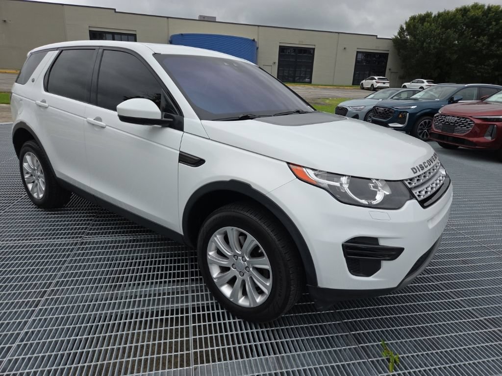 Used 2015 Land Rover Discovery Sport SE AWD/4WD image 7