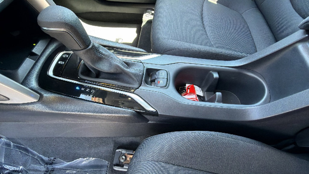 Certified 2025 Toyota Corolla Cross LE AWD/4WD image 13