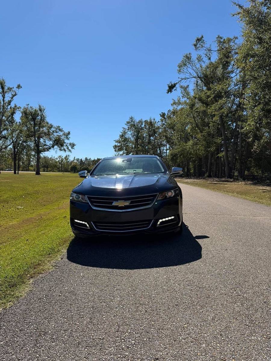 Used 2017 Chevrolet Impala Premier FWD image 3