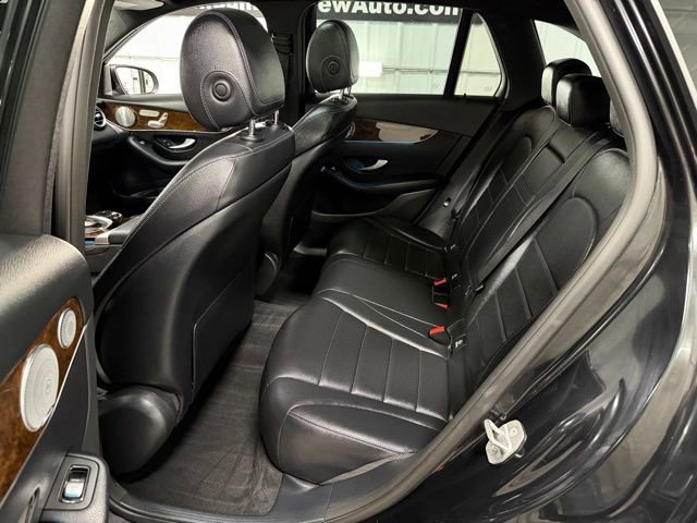 Used 2017 Mercedes-Benz GLC 300 4MATIC image 11