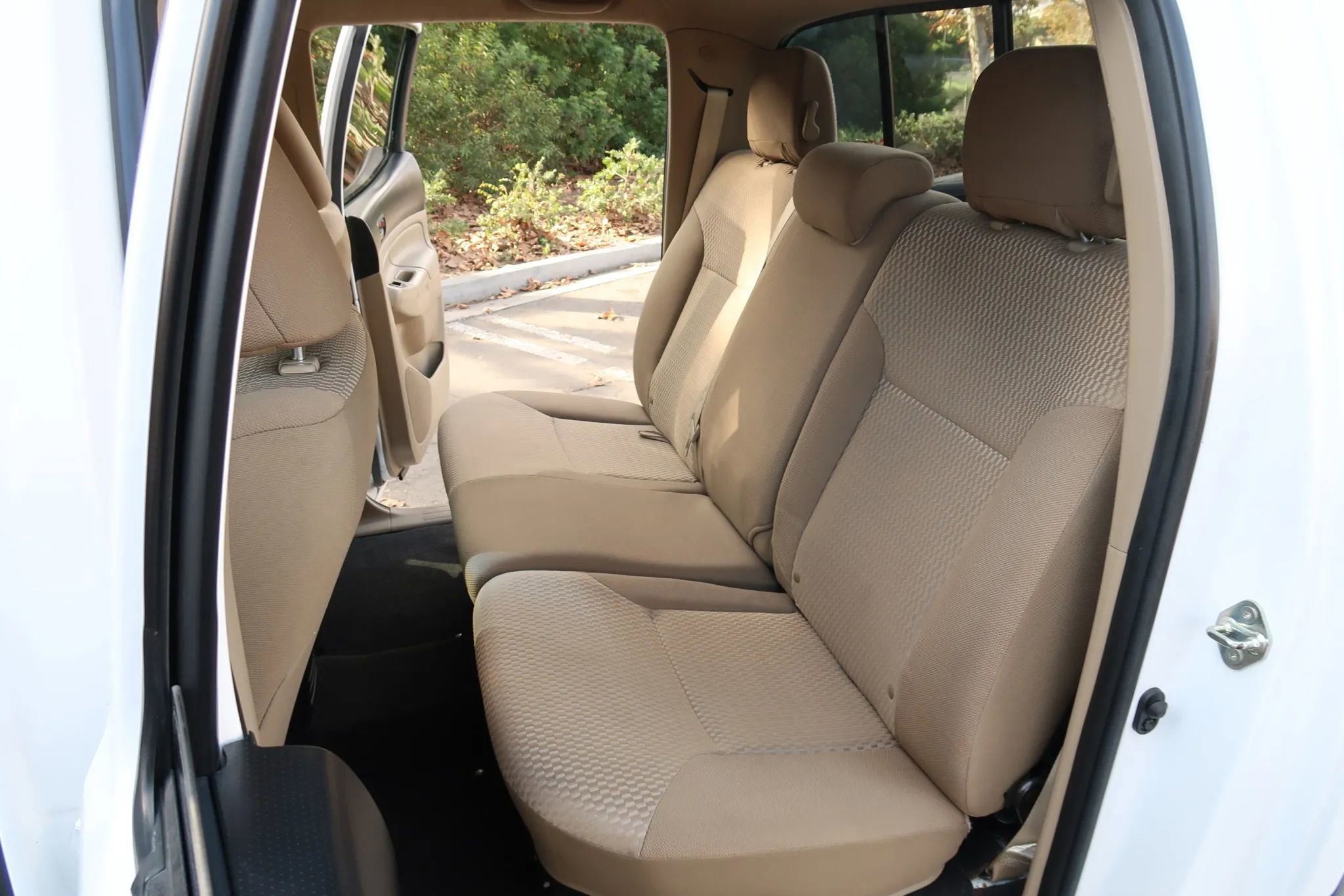 Used 2014 Toyota Tacoma PreRunner w/ SR5 Package RWD image 18