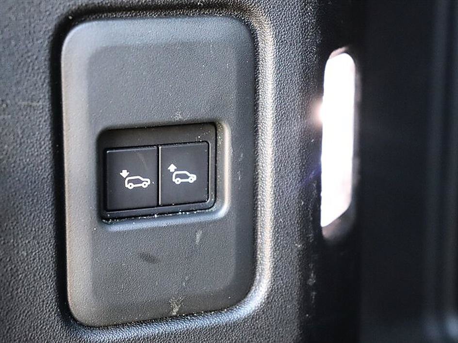 Used 2020 Land Rover Defender 110 First Edition AWD/4WD image 61