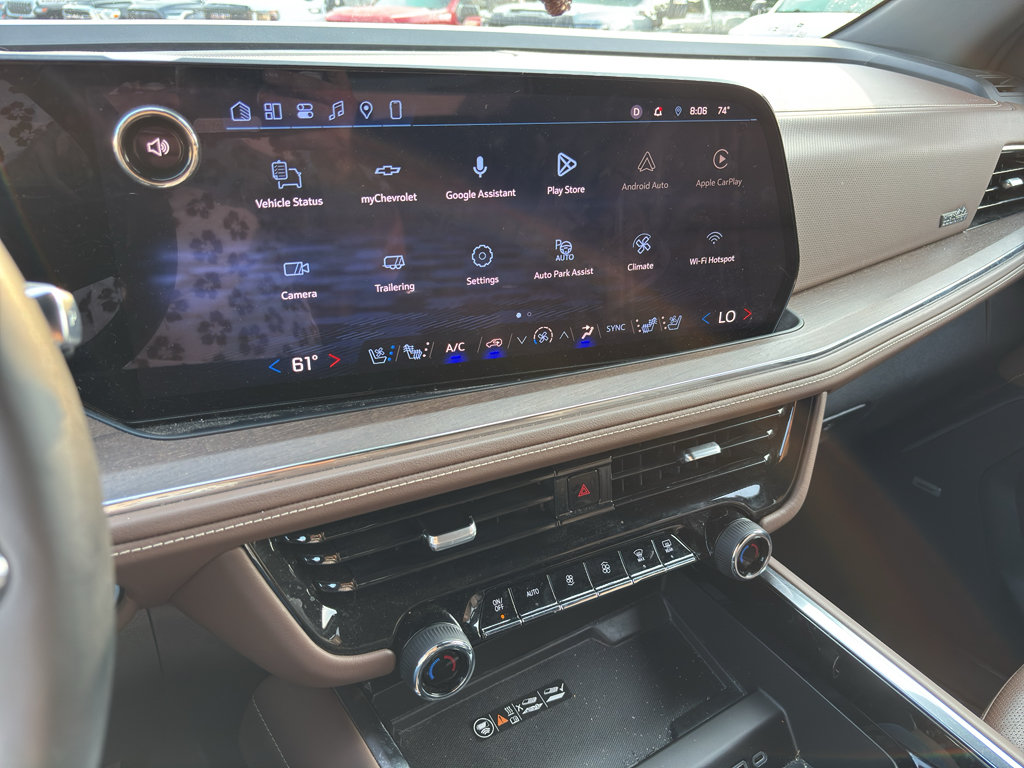 Used 2025 Chevrolet Suburban High Country AWD/4WD image 22