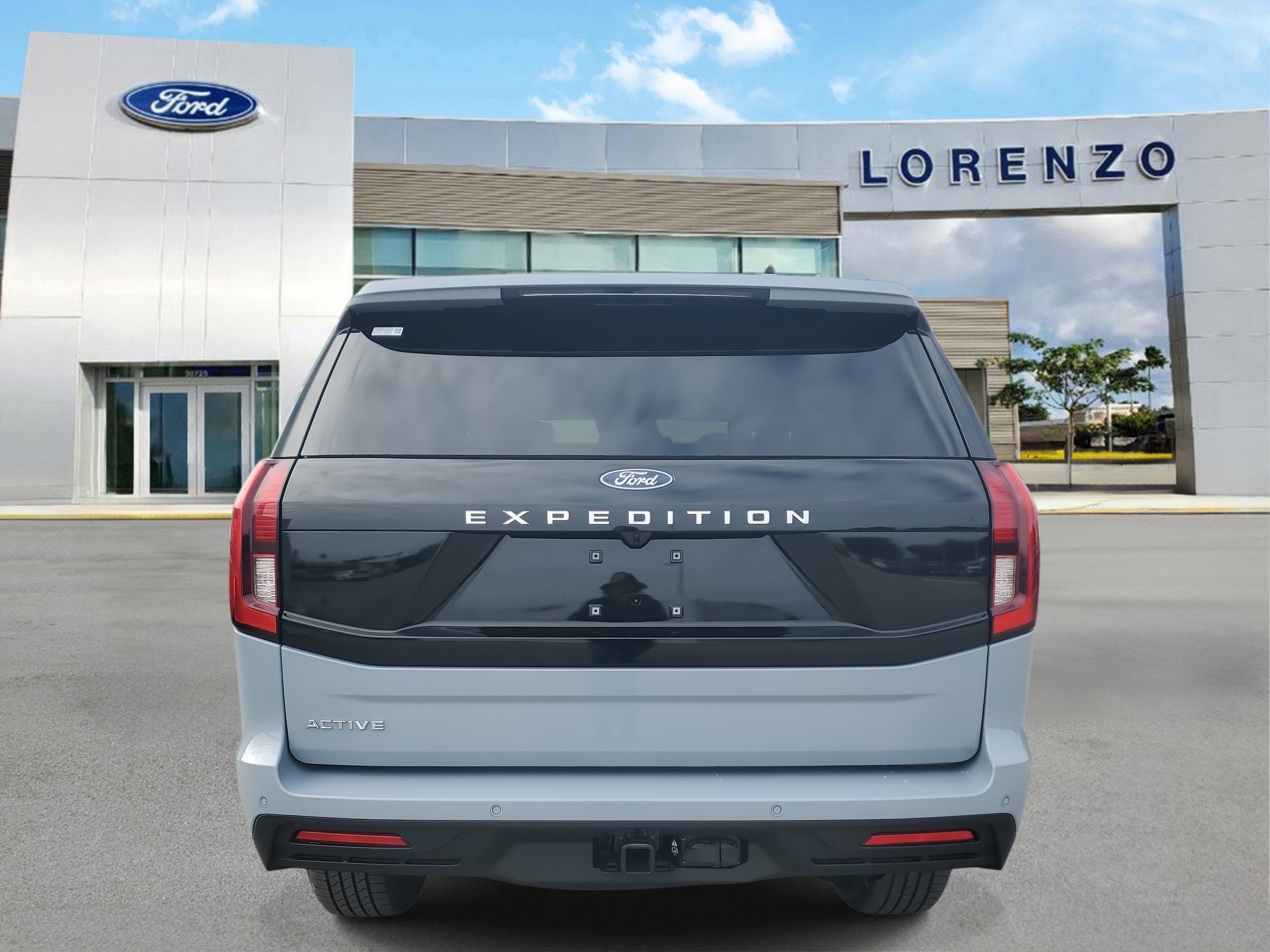 New 2026 Ford Expedition Active RWD image 5