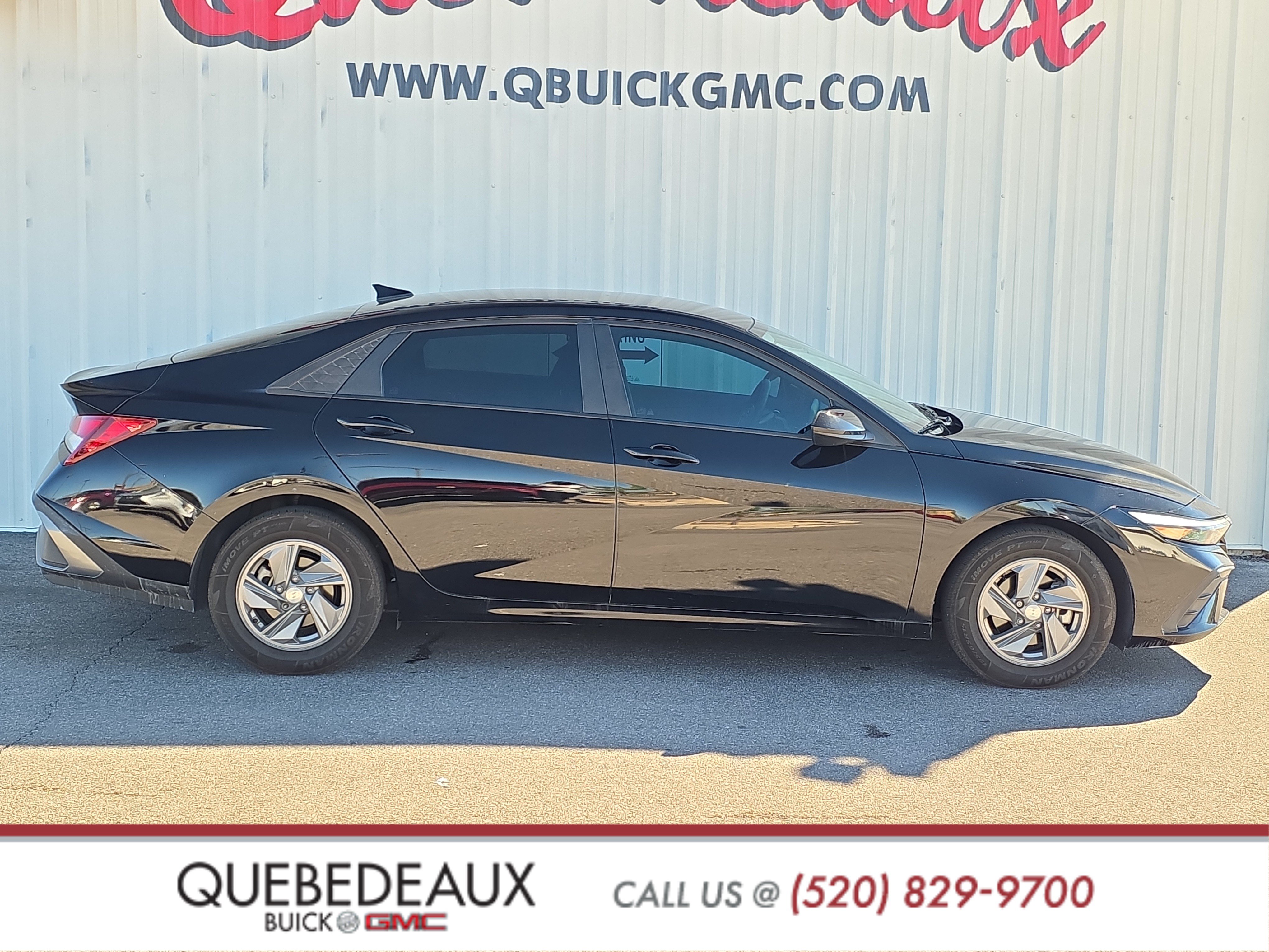 Used 2025 Hyundai Elantra SE FWD image 5