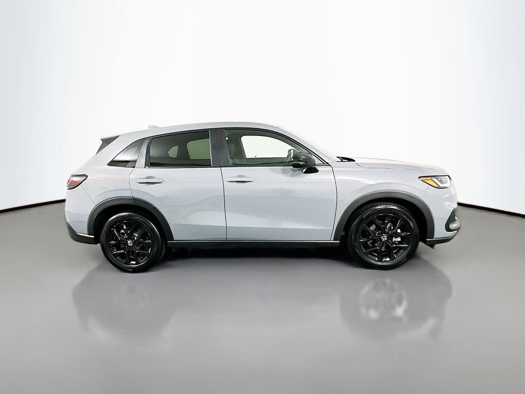 Used 2025 Honda HR-V Sport image 4