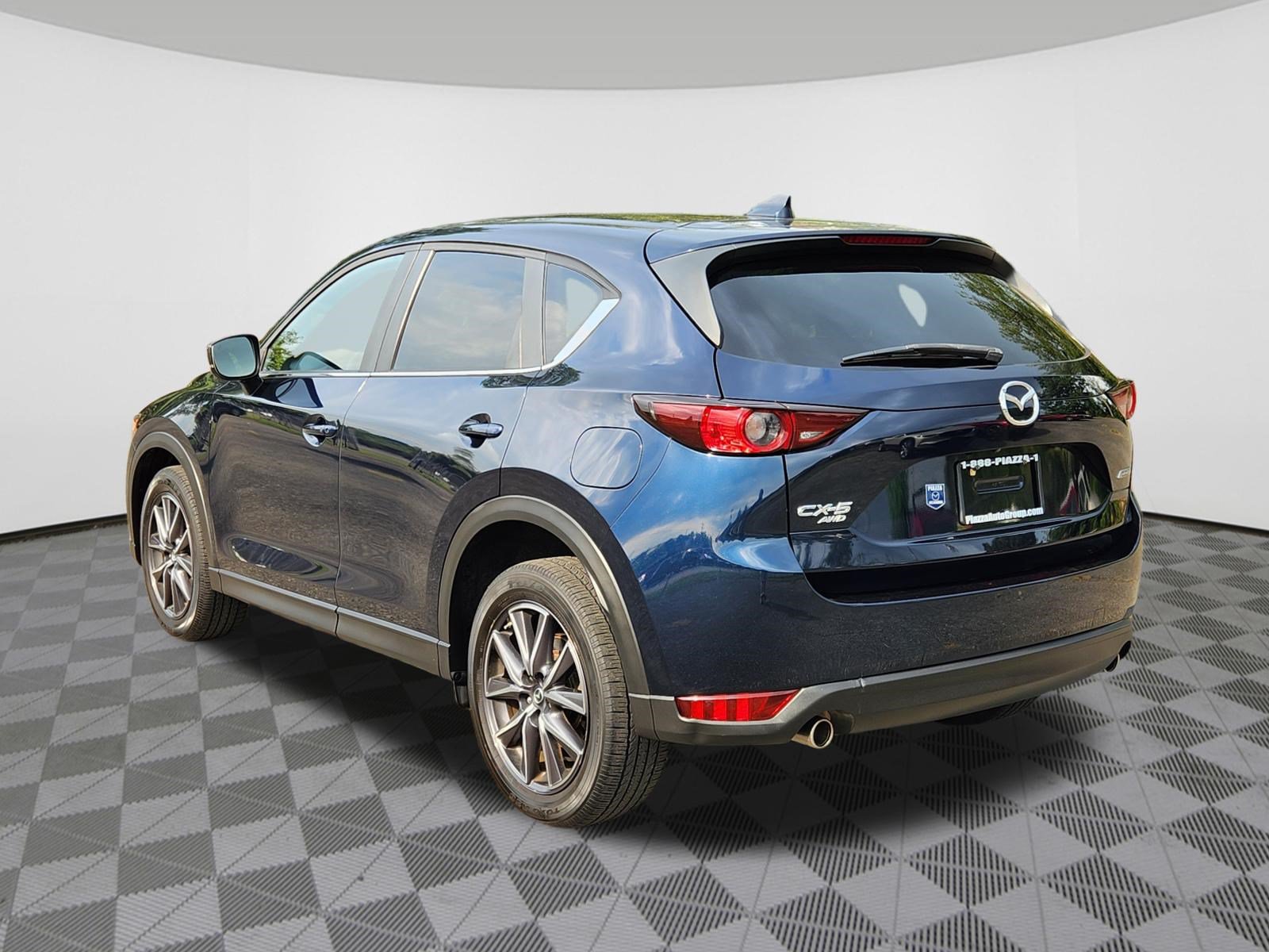 Used 2018 MAZDA CX-5 Touring AWD/4WD image 3