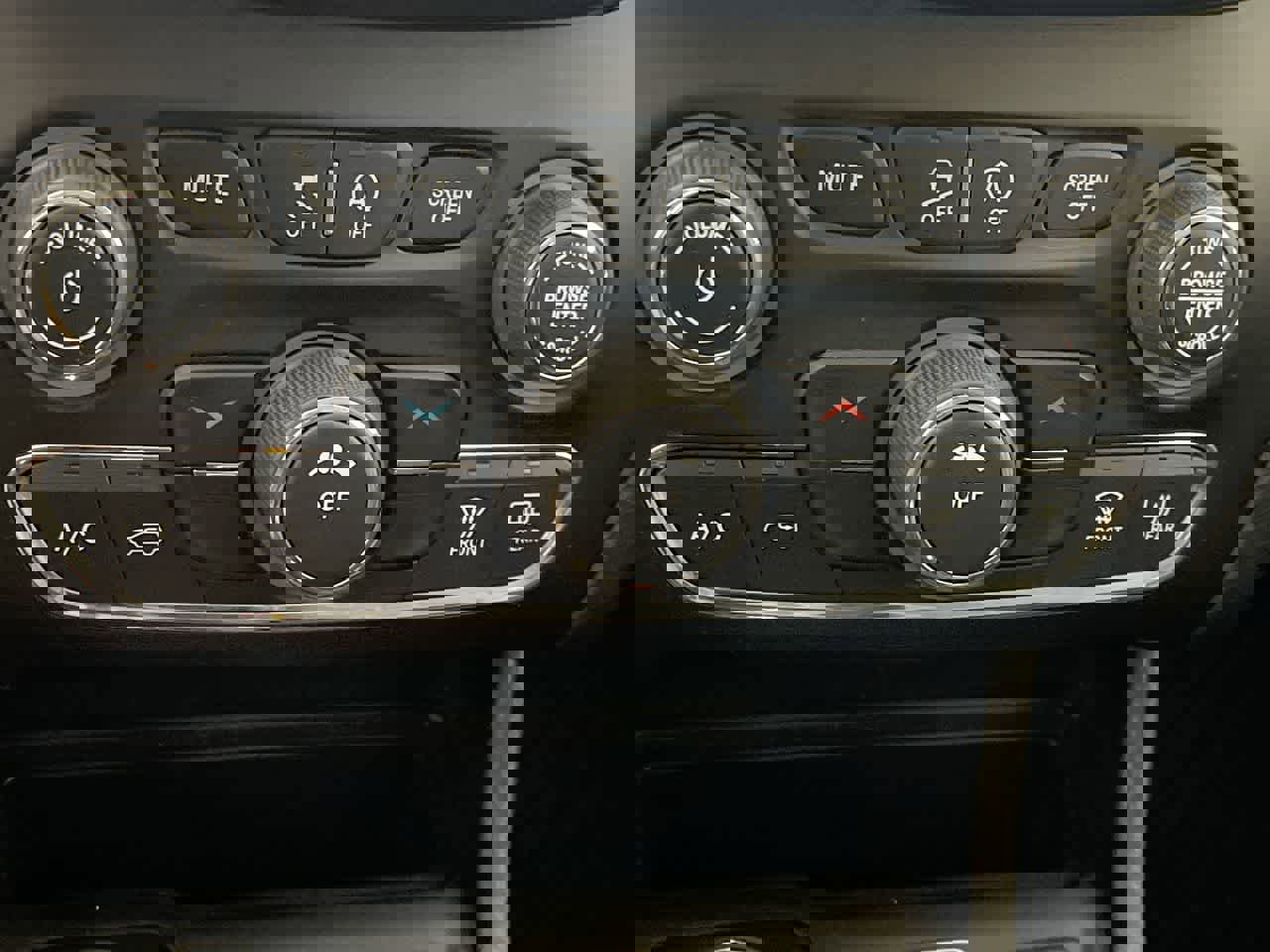 Used 2022 Jeep Cherokee Latitude w/ Trailer Tow Group image 19