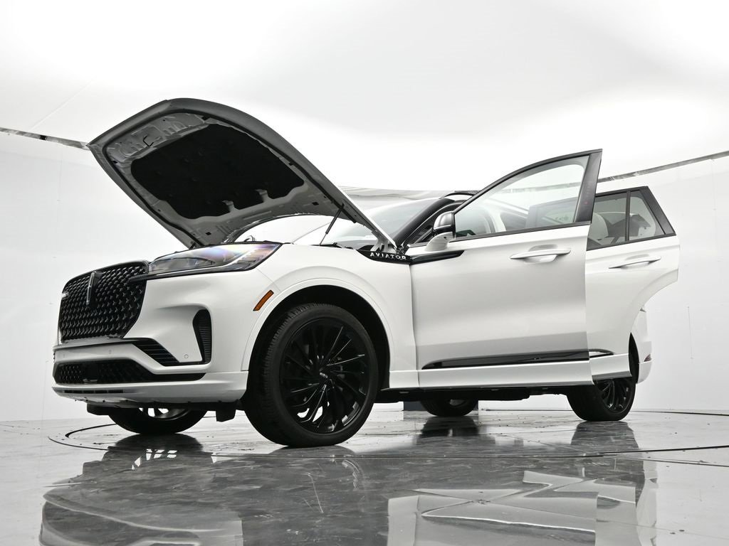 New 2025 Lincoln Aviator Reserve w/ Equipment Group 201A image 47