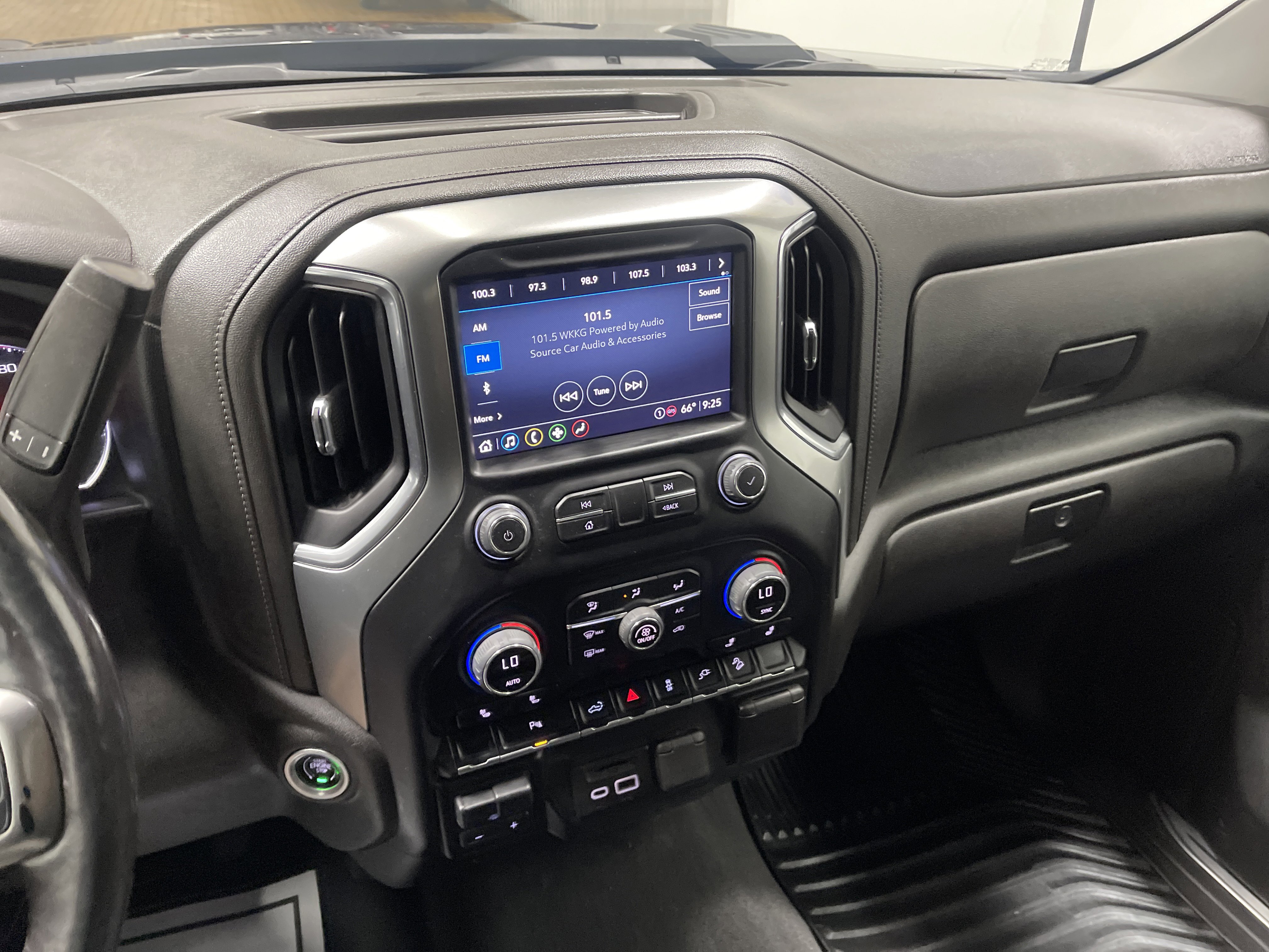 Used 2022 Chevrolet Silverado 2500 LT w/ Z71 Sport Edition AWD/4WD image 28