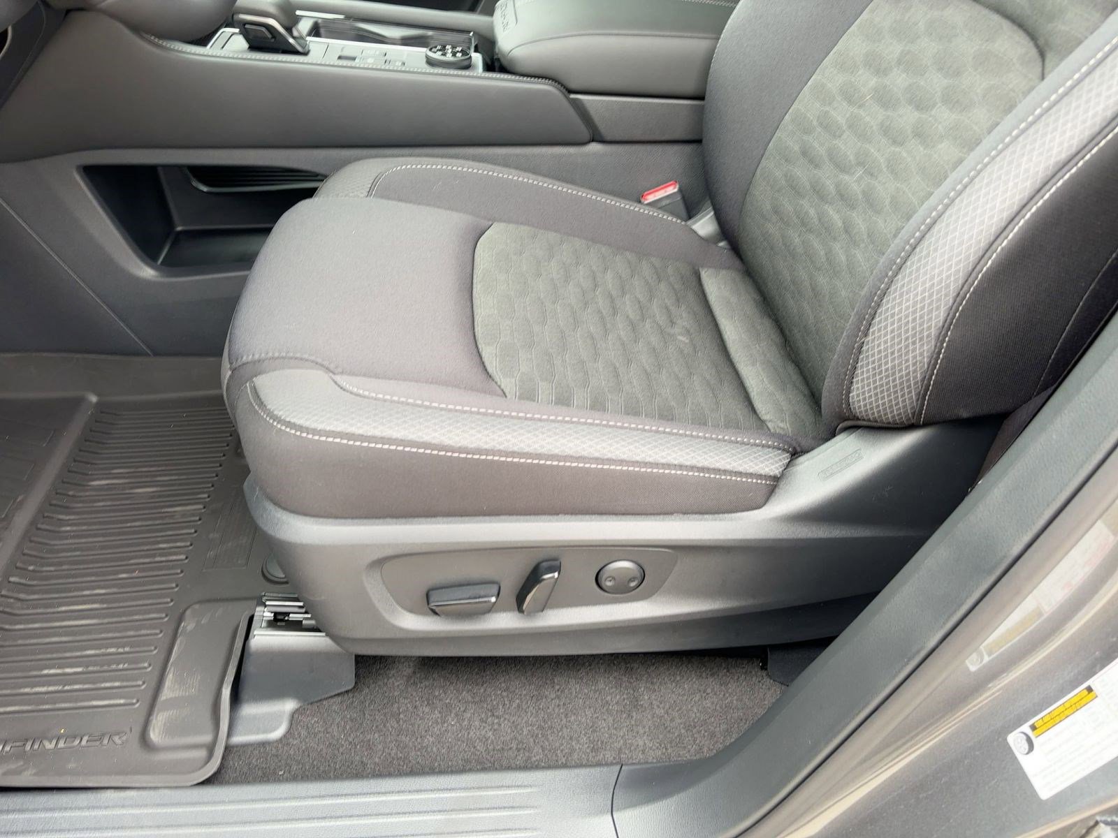 New 2026 Nissan Pathfinder SV image 13
