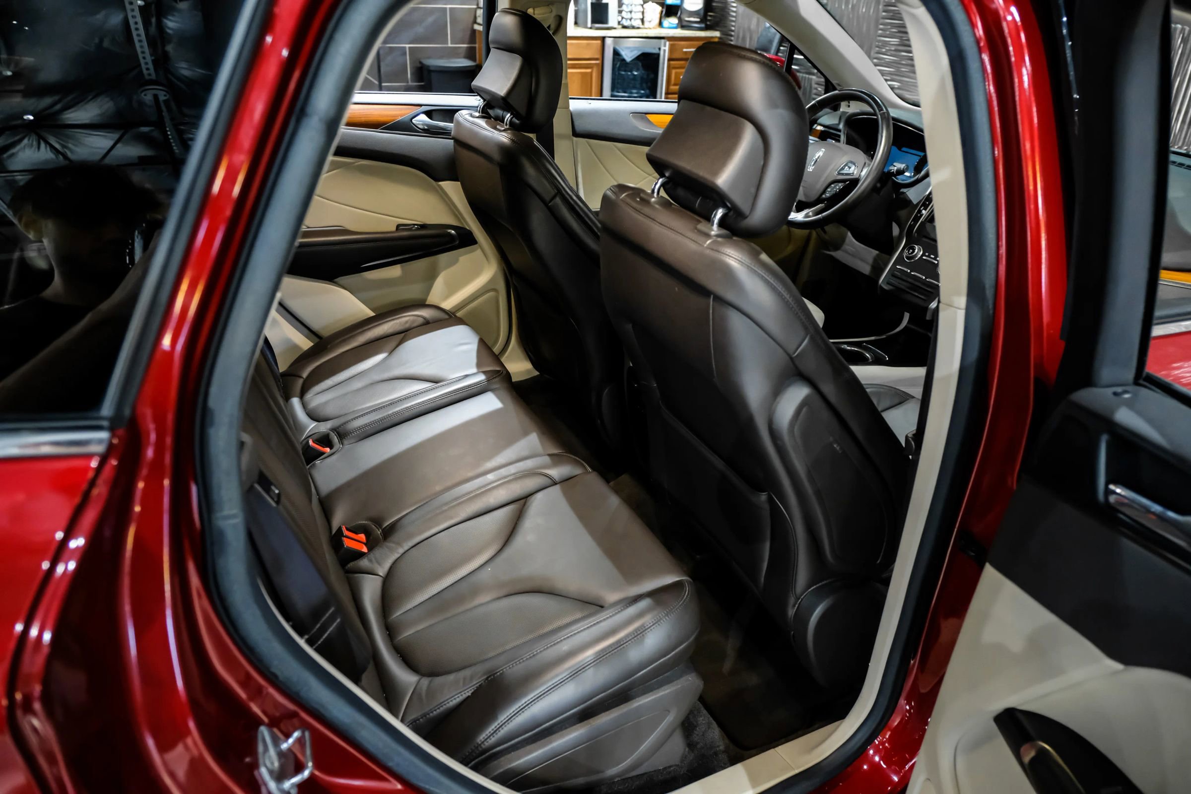 Used 2017 Lincoln MKC Select w/ Select Plus Package image 39