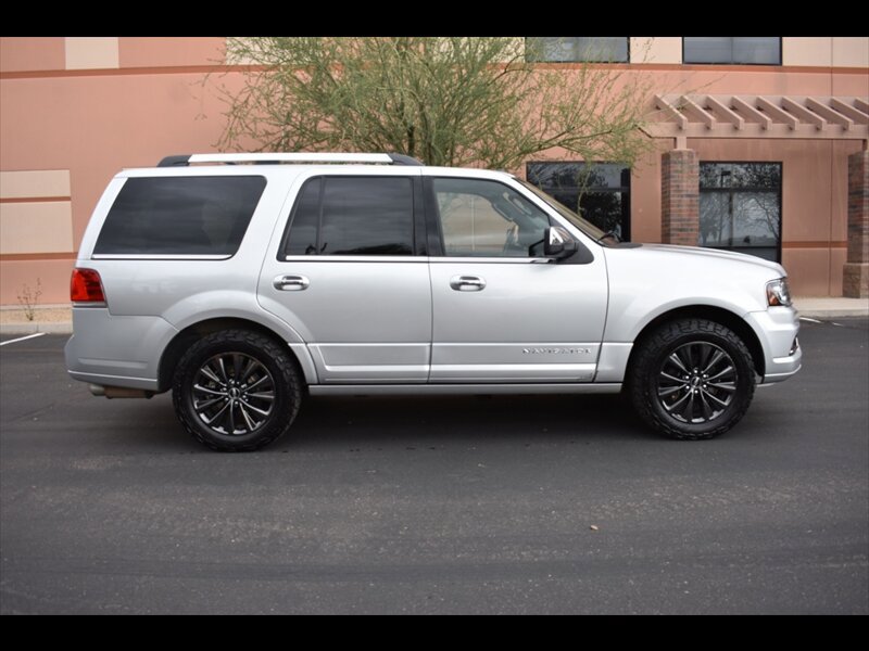 Used 2017 Lincoln Navigator Select