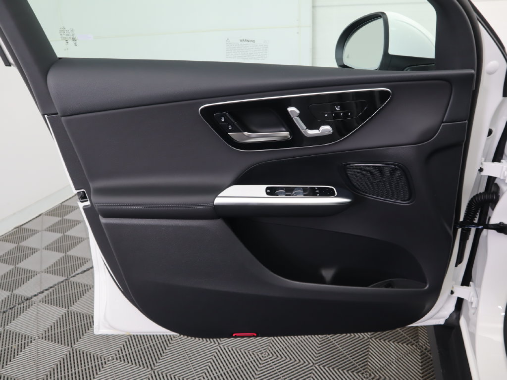 Certified 2026 Mercedes-Benz GLC 300 image 25