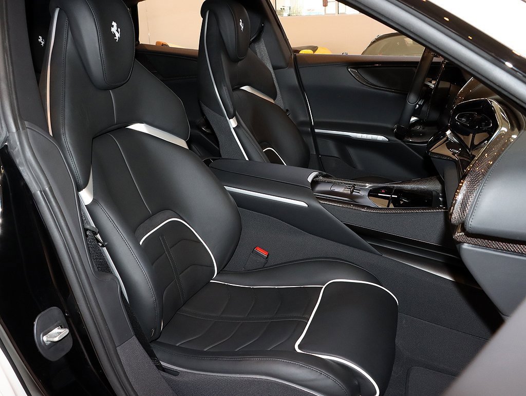 Certified 2024 Ferrari Purosangue image 35