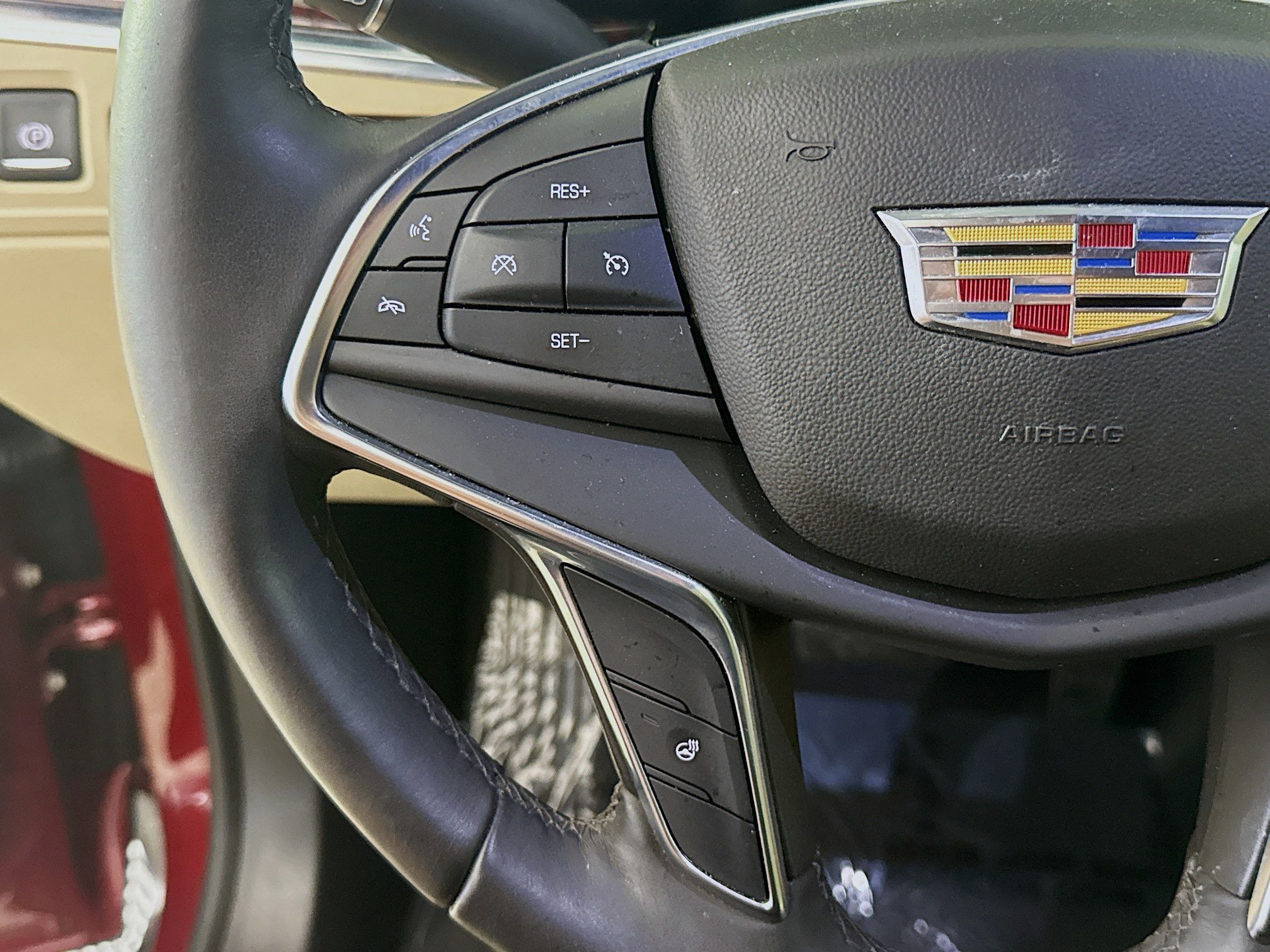 Used 2018 Cadillac XT5 Luxury FWD image 14