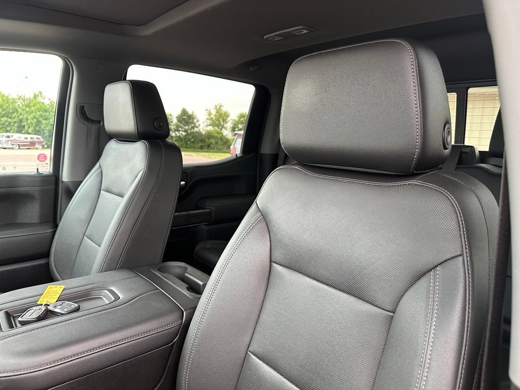 Used 2021 Chevrolet Silverado 1500 LTZ w/ LTZ Premium Package AWD/4WD image 3