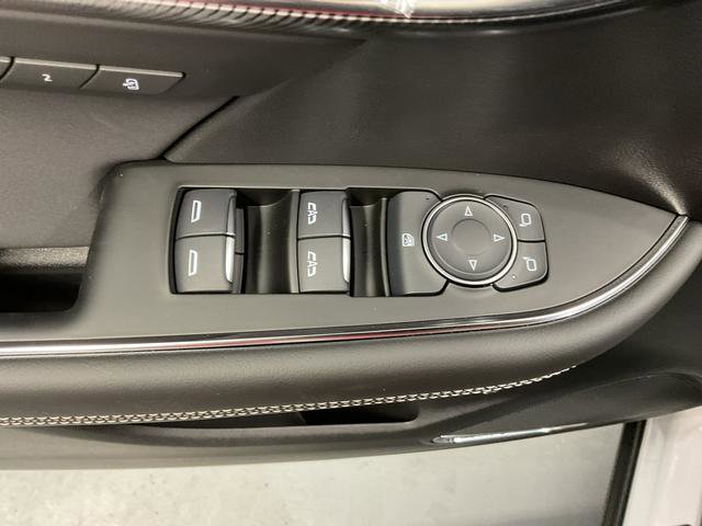 New 2025 Buick Envision Sport Touring image 10