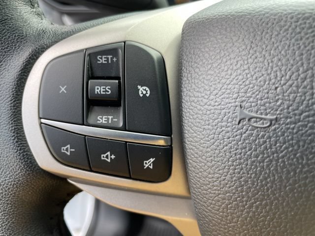 Used 2023 Ford Explorer XLT image 27