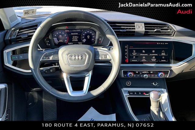 Used 2023 Audi Q3 2.0T Premium w/ Convenience Package image 5