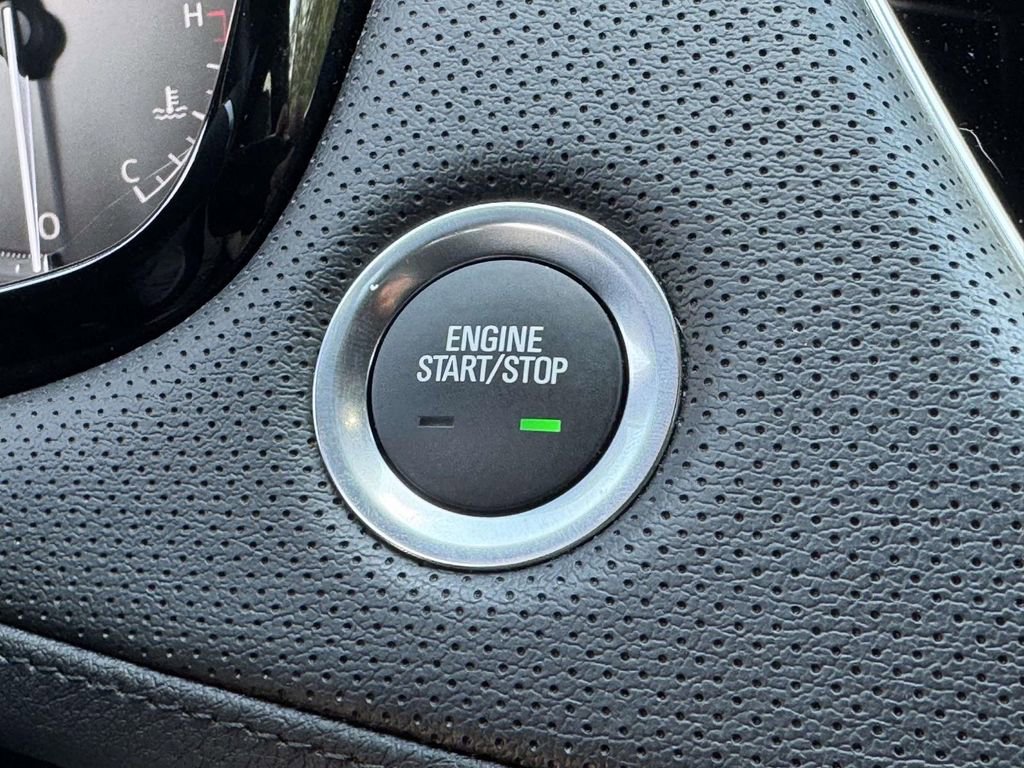 Used 2024 Cadillac XT5 Premium Luxury AWD/4WD image 8