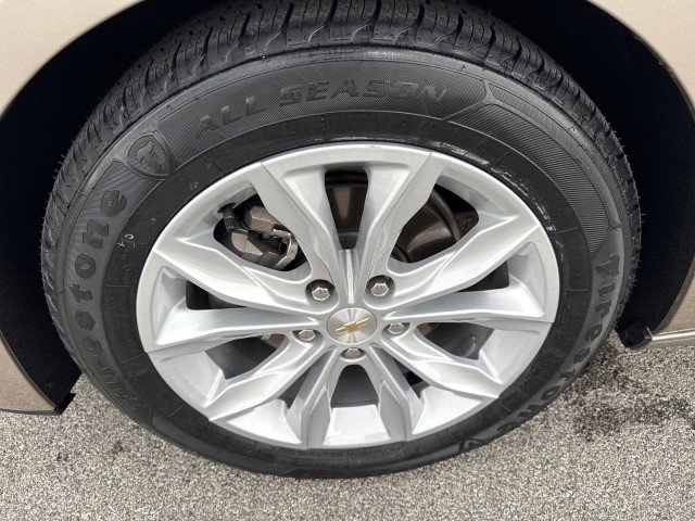 Used 2025 Chevrolet Malibu LT image 12