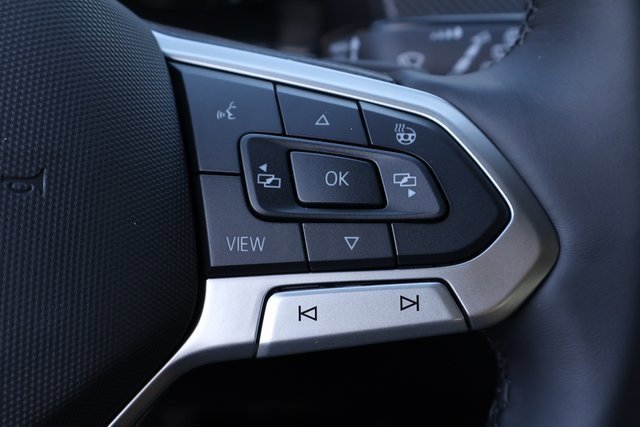 New 2026 Volkswagen Atlas Cross Sport SEL Premium R-Line image 21