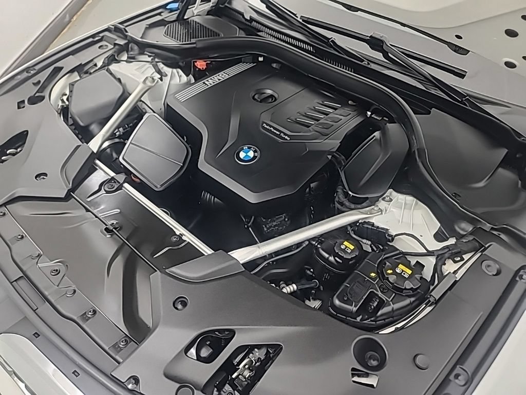 Used 2020 BMW 530i RWD image 39