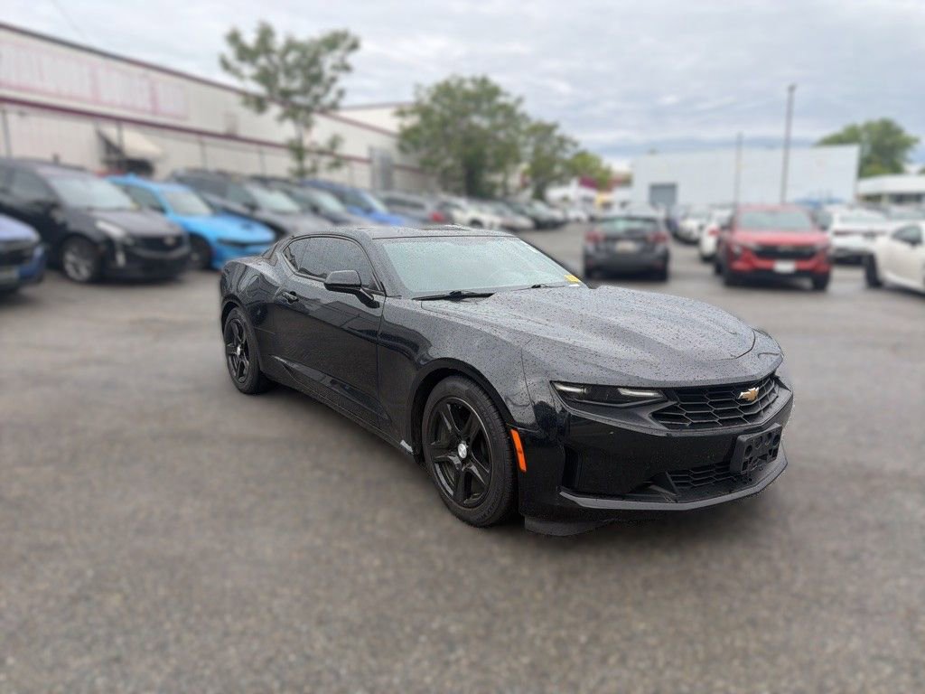 Used 2023 Chevrolet Camaro LT RWD image 1