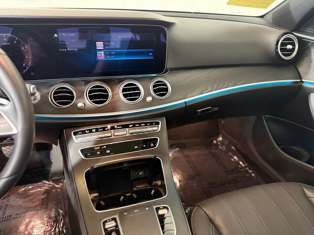 Used 2023 Mercedes-Benz E 350 4MATIC Sedan image 15