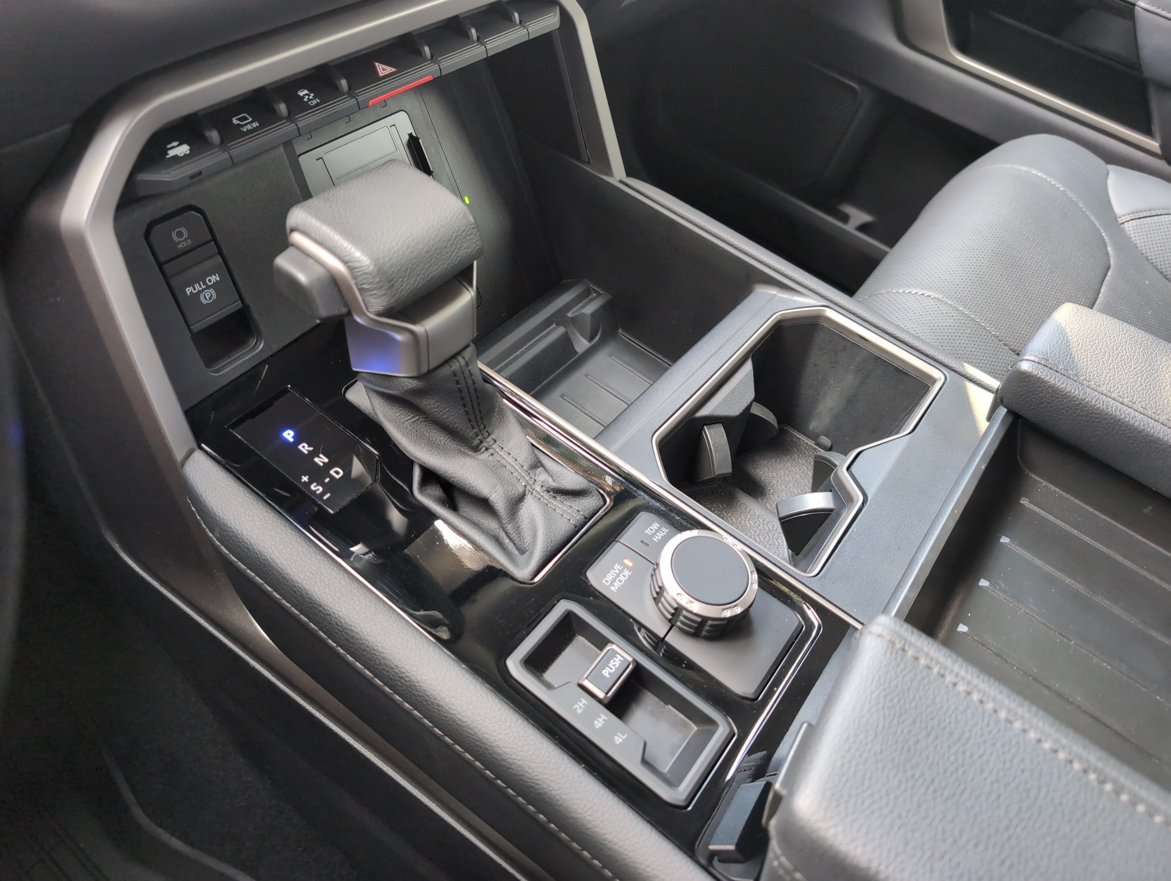 Used 2024 Toyota Tundra Limited AWD/4WD image 26