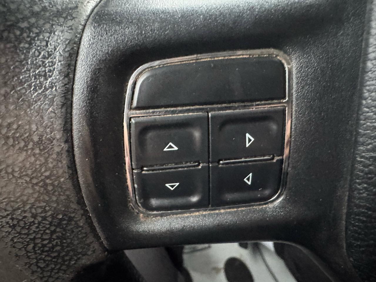 Used 2015 RAM 2500 Tradesman w/ Chrome Appearance Group AWD/4WD image 13