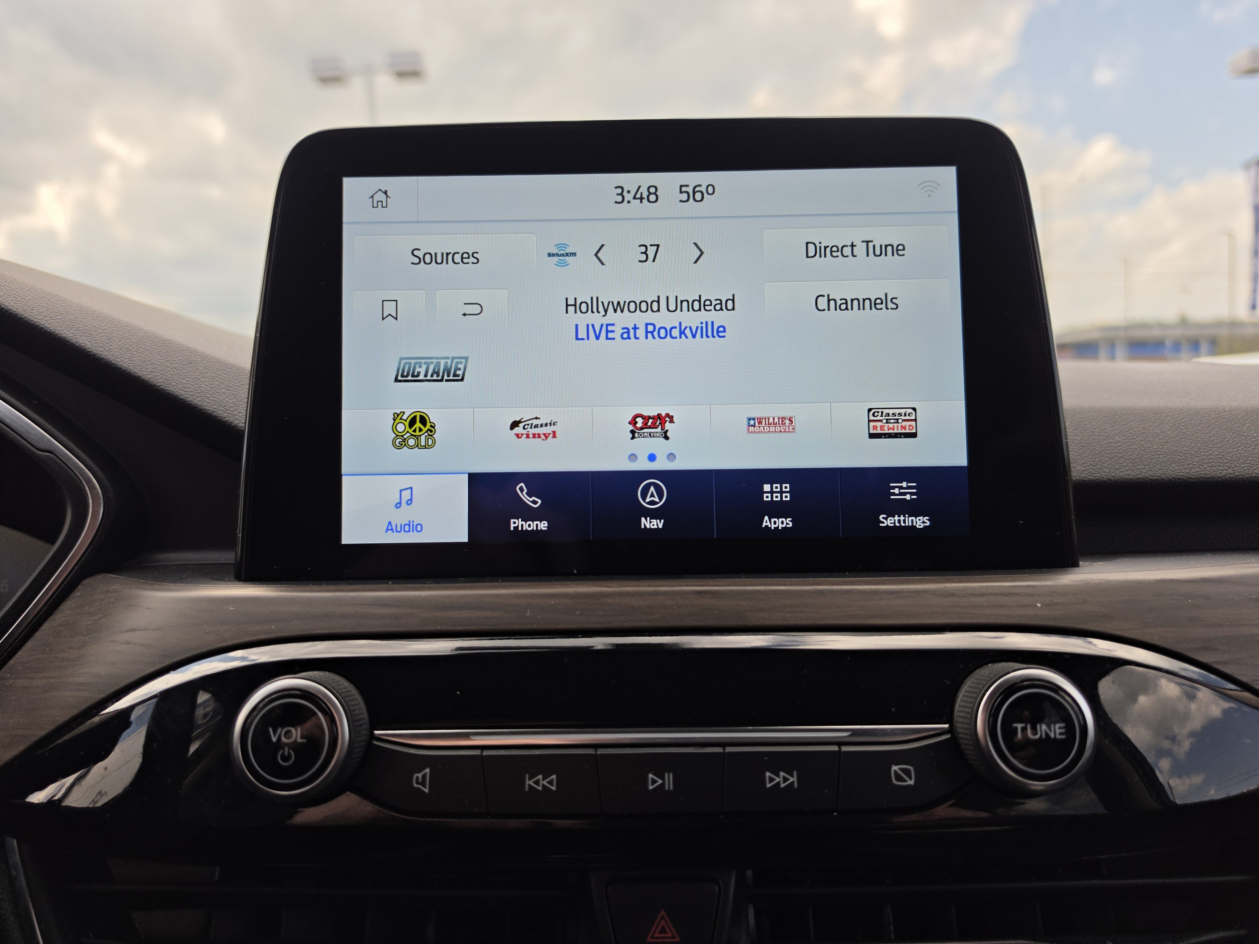 Used 2020 Ford Escape Titanium AWD/4WD image 26
