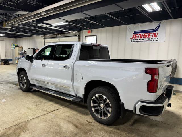 Certified 2026 Chevrolet Silverado 1500 High Country w/ Technology Package AWD/4WD image 5