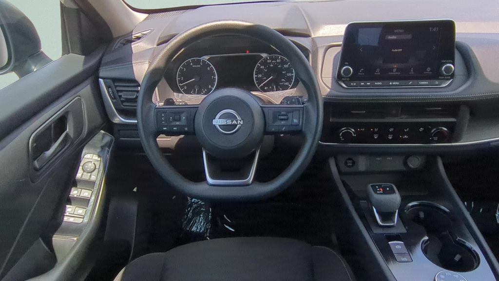 Used 2024 Nissan Rogue S AWD/4WD image 13