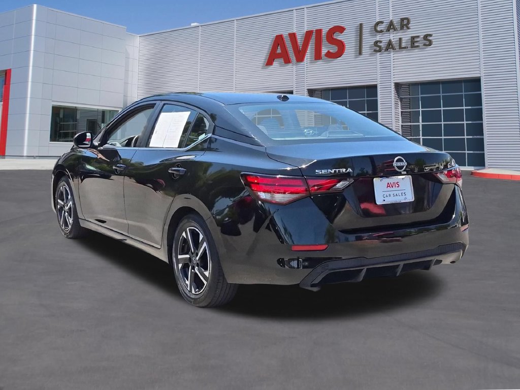 Used 2025 Nissan Sentra SV FWD image 9