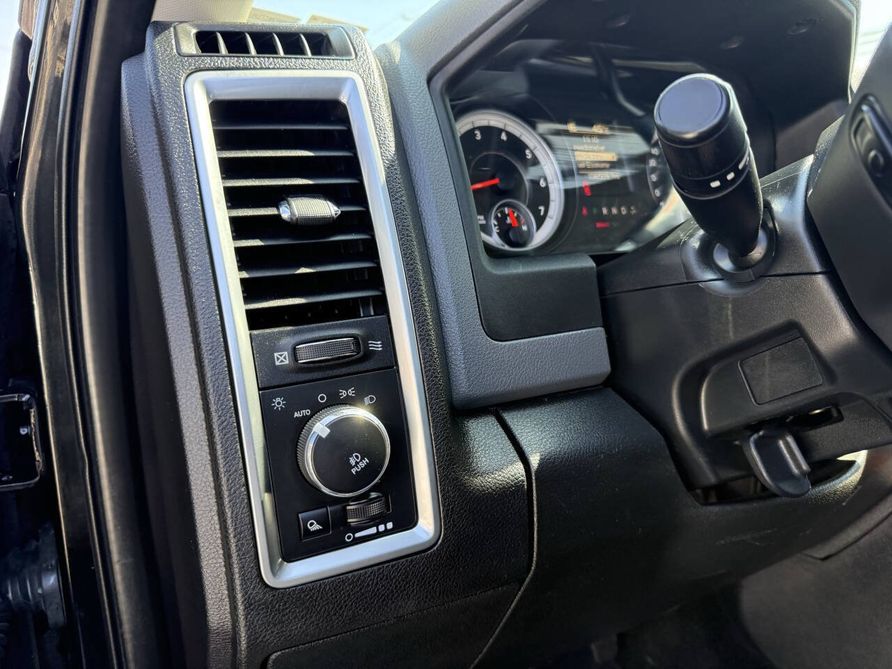 Used 2014 RAM 2500 Big Horn AWD/4WD image 25