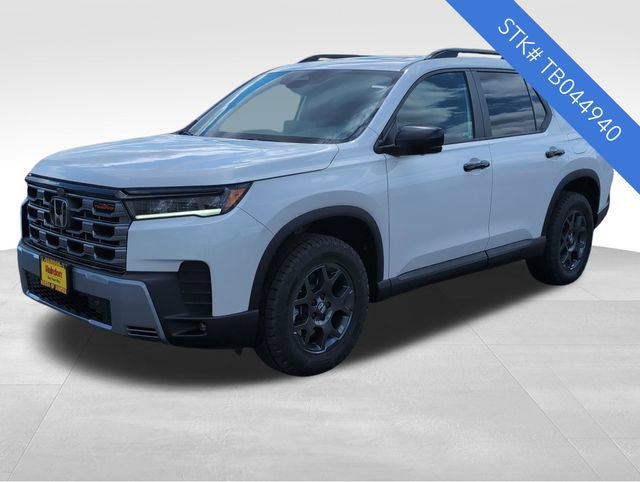New 2026 Honda Pilot TrailSport image 3