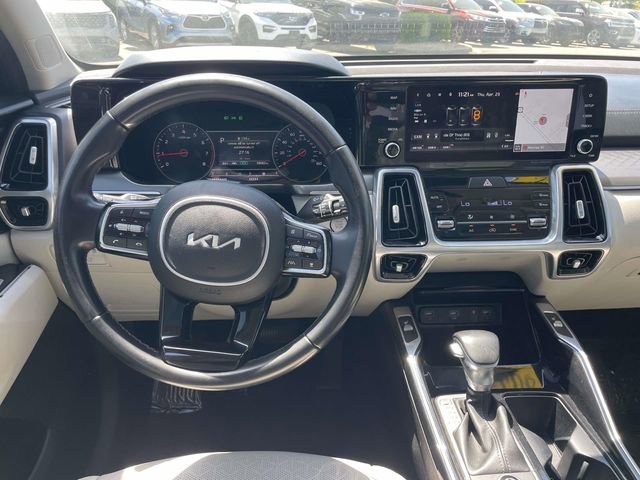 Certified 2022 Kia Sorento SX image 23