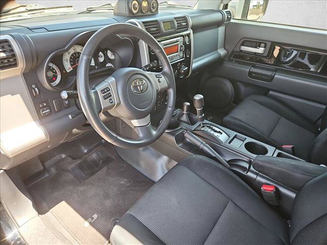 Used 2012 Toyota FJ Cruiser 4WD w/ Upgrade Pkg image 11