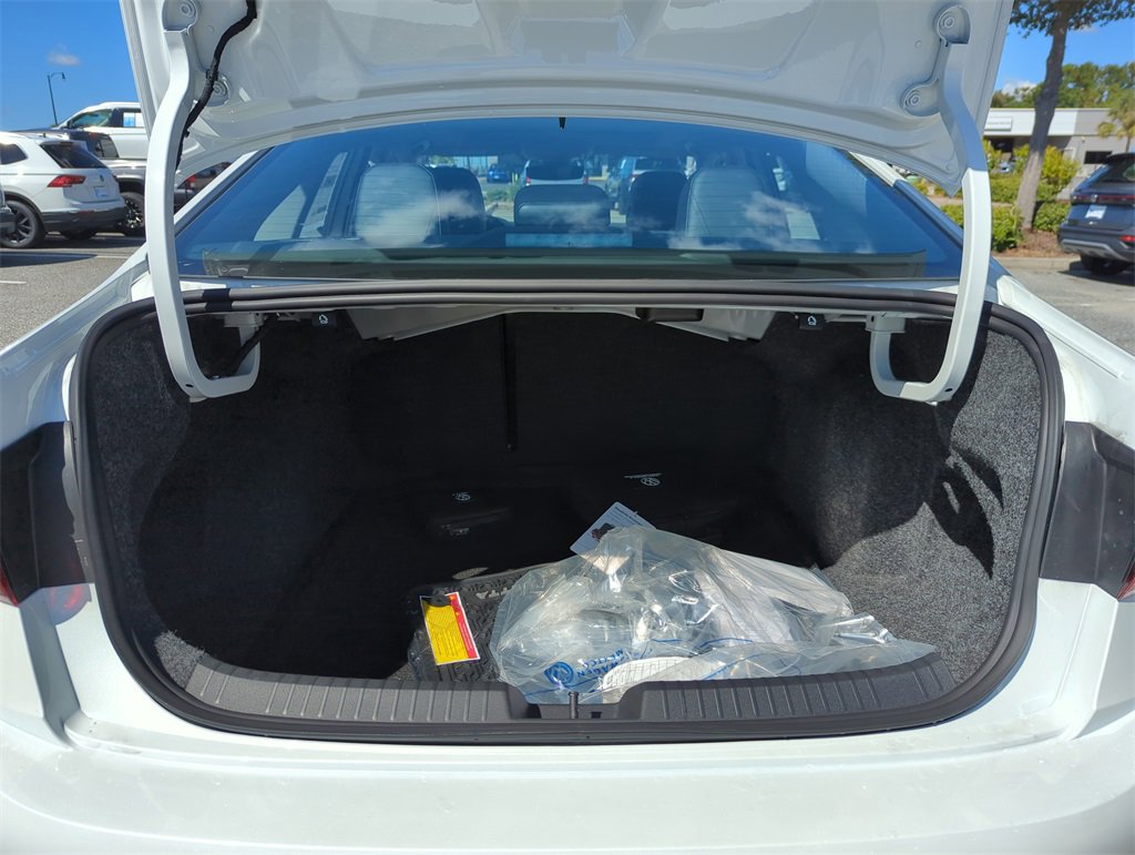 New 2026 Volkswagen Jetta SE image 15