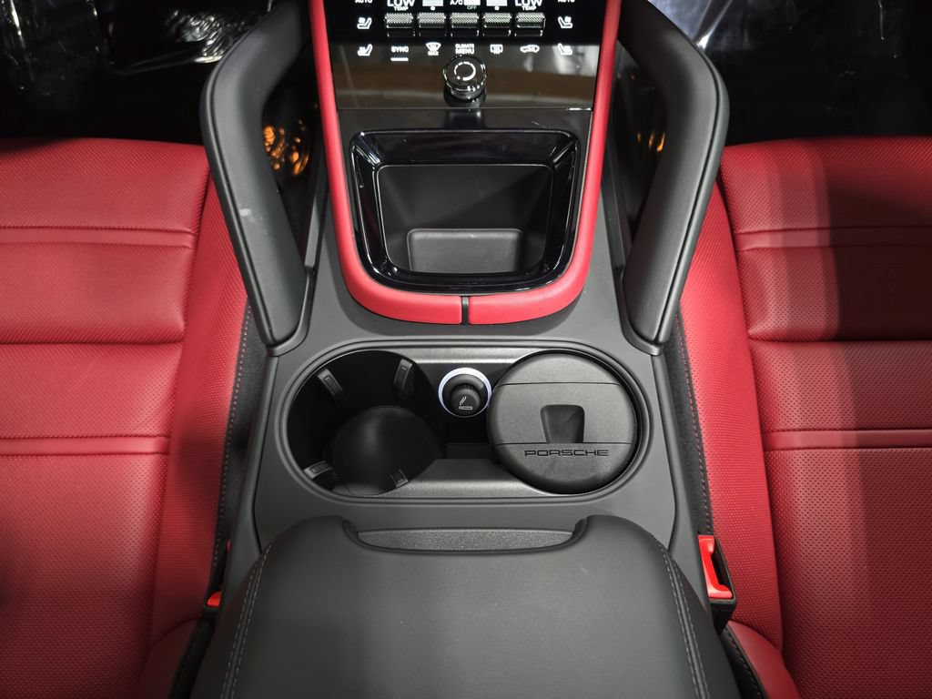 Certified 2026 Porsche Cayenne AWD/4WD image 20