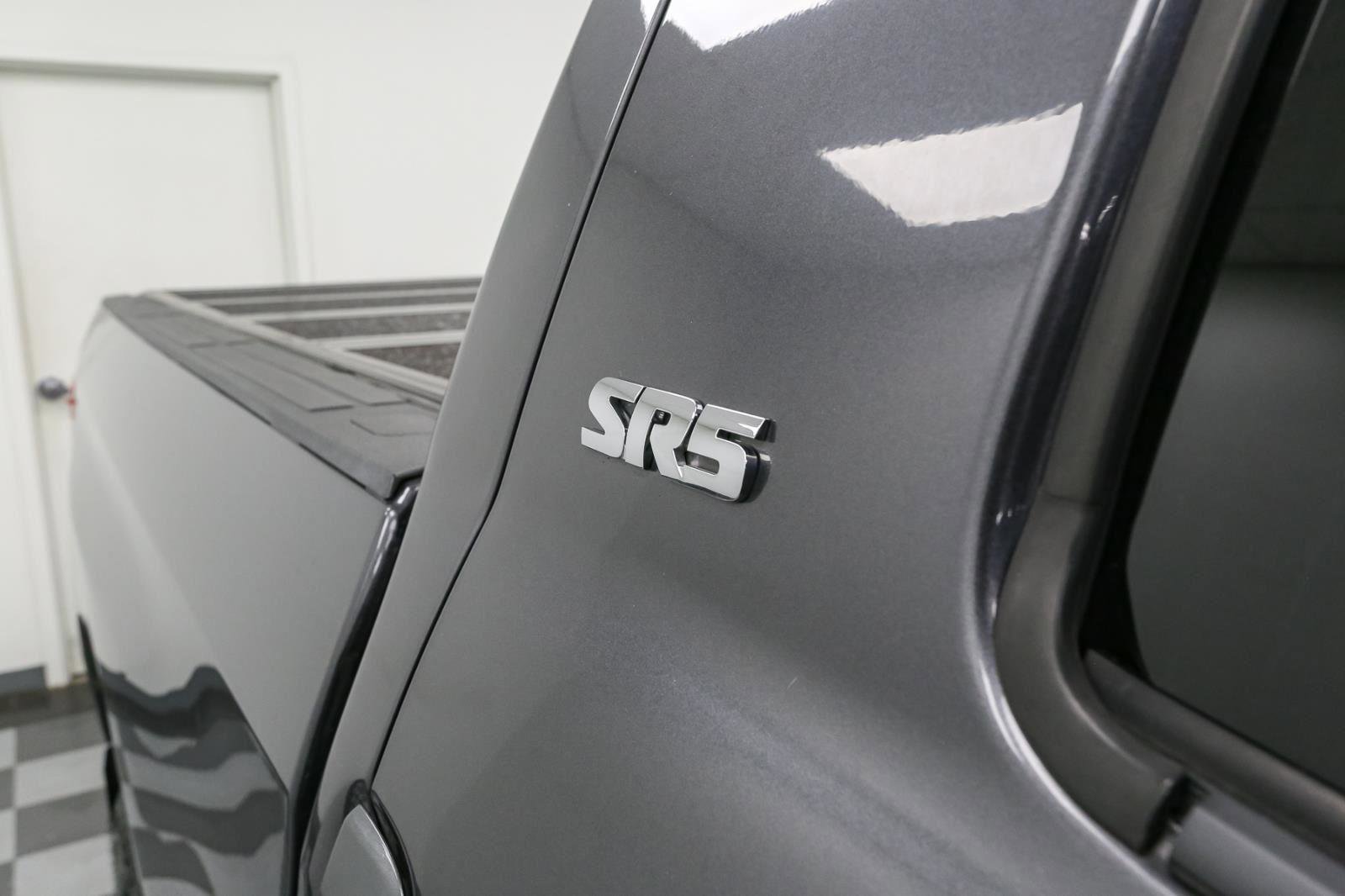 Used 2016 Toyota Tundra SR5 image 9