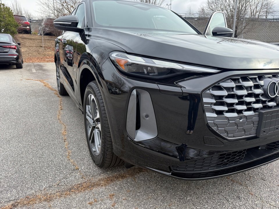 New 2025 Audi Q5 Premium image 24