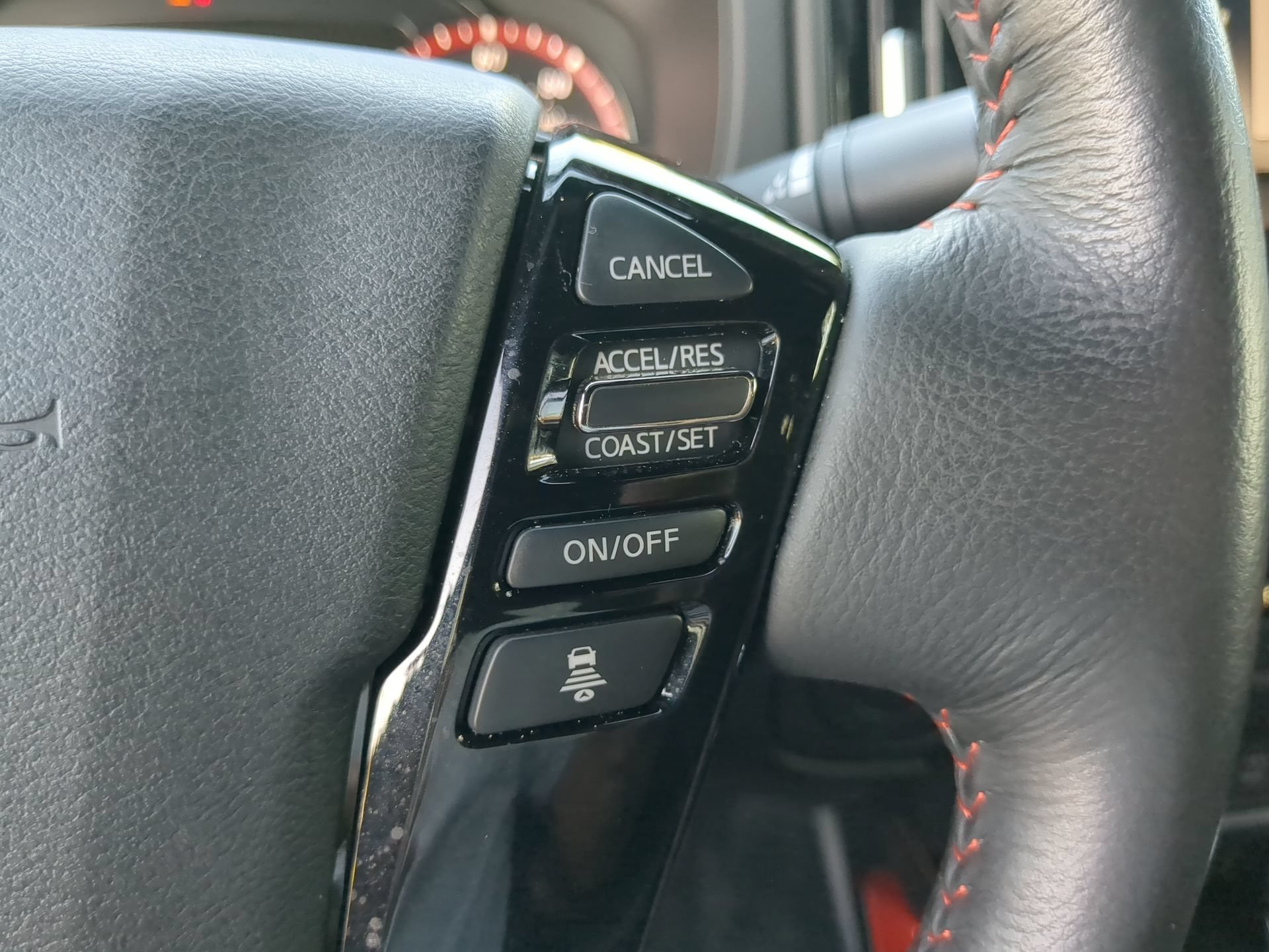 Used 2025 Nissan Frontier Pro-X w/ Pro Convenience Package RWD image 65