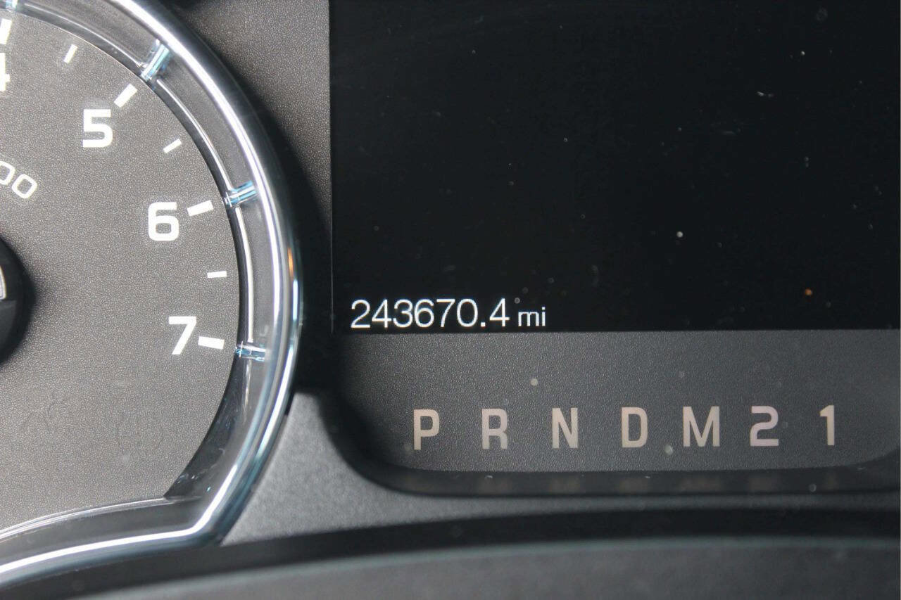 Used 2012 Ford F150 XLT w/ XLT Convenience Pkg AWD/4WD image 10